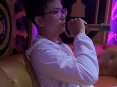 -UK派对KTV(日月广场店)