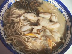 -明呈黄鱼面馆(斜土路店)