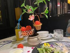 杨梅鳕鱼球-柳莺湖上·湖景餐厅·江南菜(西湖店)