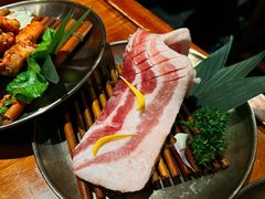 厚切猪五花-西塔老太太泥炉烤肉(万柳华联店)