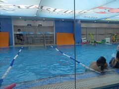 -戊辰亲子游泳俱乐部