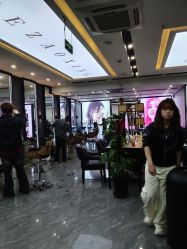 -藤野造型烫染·漂发