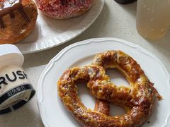 -HOT CRUSH趁热集合·现烤面包(环球港店)