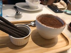 -港丽餐厅(高德置地店)