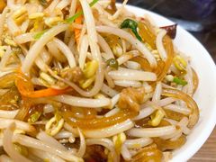 笨豆芽炒粉-满园烤鸭·春饼(中街大悦城店)