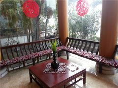 -屋顶顶城市·江景酒店-客房部