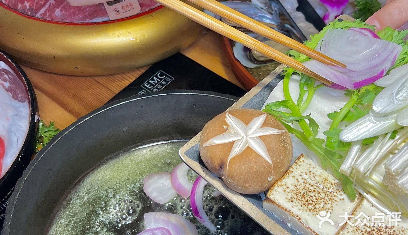 牛膳寿喜锅新品居然有马肉！
