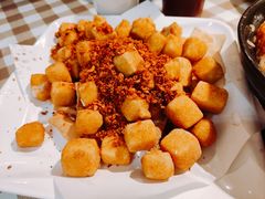 -新大咀港式茶餐厅(宝山万达店)