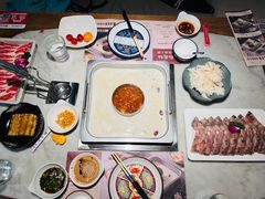 -尚尚仙·酸汤猪手·猪肚鸡火锅(华联万柳购物中心店)