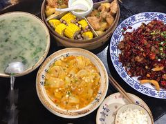 -黄桷树曹家私房菜(江与城店)