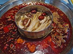 -瓜西西重庆火锅(花溪店)