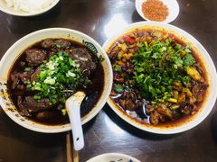 -杨三娘跷脚牛肉(羊子山西路店)
