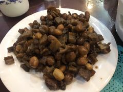 -老憨猪蹄(山大南路店)