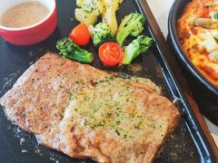 -必胜客(WOW象山涌金广场店)