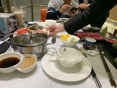 -红鼎豆捞·非遗鲍皇汤火锅(宝丰路店)