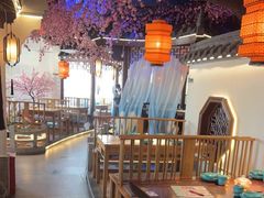 -荷塘秋月·本帮江浙菜(国权路店)