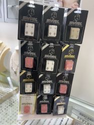 -AI艾耳·专业手工耳洞·穿孔美学馆