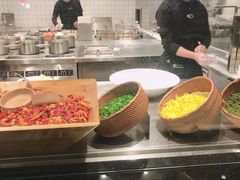 自助取餐区-新太二·鲜料川菜(万泰汇店)