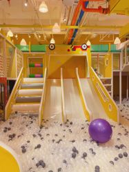 -泛尼尼儿童乐园(文化广场店)