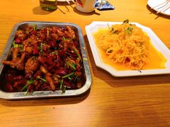-喝丢一只鞋辣炒海鲜小烧烤(三八广场店)