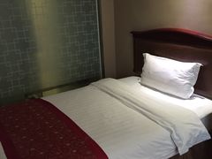 -如家旗下-成都蜀汉东路一品天下地铁站睿柏·云酒店