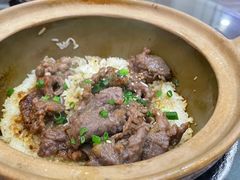 爽滑牛肉-红星光发煲仔饭(文海店)
