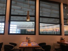 靠窗位-HELLO MUSAE 拾光缪斯餐厅·纯正希腊风味(苏州中心店)