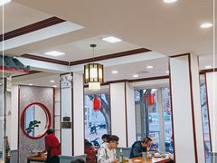 大堂-门框胡同百年卤煮(新街口店)