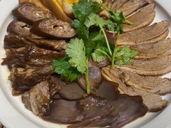 -潮界(LU·ONE凯德晶萃广场店)