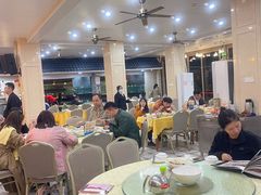 -鹏城人家海鲜酒家·23年老字号(较场尾店)