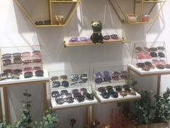 -肆兮眼镜·蔡司·徕卡战略合作店(大坪店)