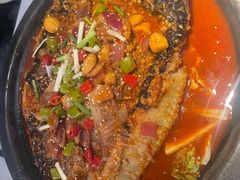 -鸣记脆皮烤鱼(三八广场店)