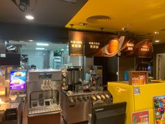 -麦当劳(杨林得来速店)