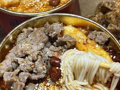 -鹤江桥·红油牛肉粉(SKP店)