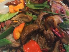 大脚菌炒腊肉-郑件洋芋饭庄