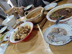 -朱大嘴肥肠血旺(福字街店)