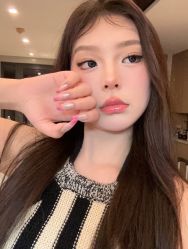 -七月美睫 美甲