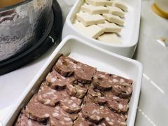 -左庭右院鲜牛肉火锅(浦江欢乐颂店)