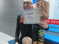 -小蓝鲸游泳培训基地(积水潭店)