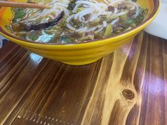 -花溪牛肉粉(八鸽岩店)
