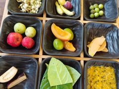 -花菇朵·云山雀 ll 野生菌锅·野果酸汤·精品滇菜(万柳店)