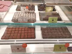 -VENCHI 闻绮(北京国贸商城店)