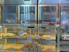 面包甜点陈列柜-麦雪尔甜品·生日蛋糕(新街口旗舰店)