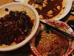 -六福烧烤酒馆(秦隆步行街店)