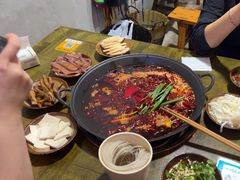 -黄潇洒老火锅(九眼桥宏济巷店)
