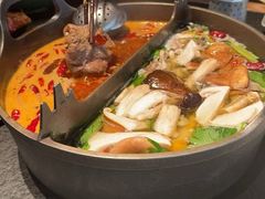 -三出山火锅(南京万象天地店)