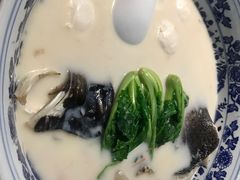 极品鱼头皇-山外山·林语花园餐厅