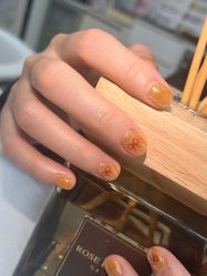 -赢韵美甲美睫瑞士净斑中心
