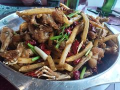 干锅牛蛙-馋嘴蛙火锅