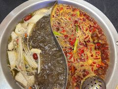 -沸炉重庆老火锅(军事博物馆店)